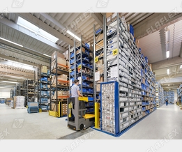 Elaflex Hamburg, narrow aisle stock for small parts - picture 2